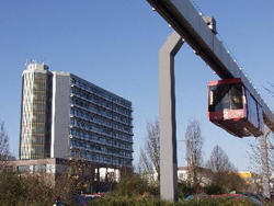 H-Bahn und Mathe-Tower Technische Universität Dortmund